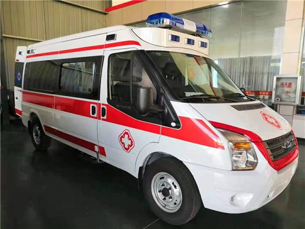 贡山福特V362救护车